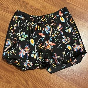 Bar III Floral‎ Black Women's Pleated Dress Shorts w/ Pocket